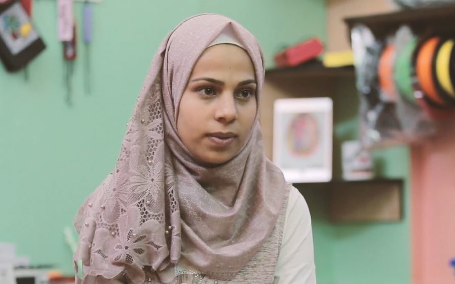 Alaa’, 17 years old, set up her project in our FabLab in Gaza, 2019.